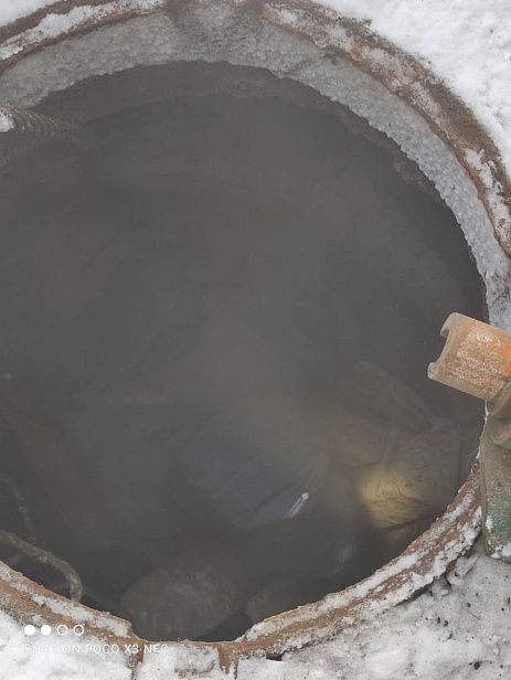 Замена канализационного выпуска в многоквартином доме. с.Фершампенуаз