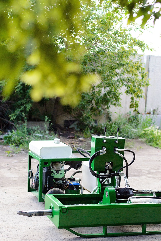 Установка управляемого прокола грунта 30 тн