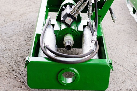 Установка управляемого прокола грунта 30 тн